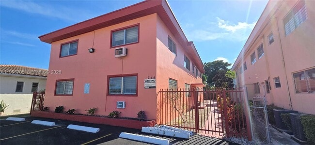 Photo - 744 85th St Unidad 4