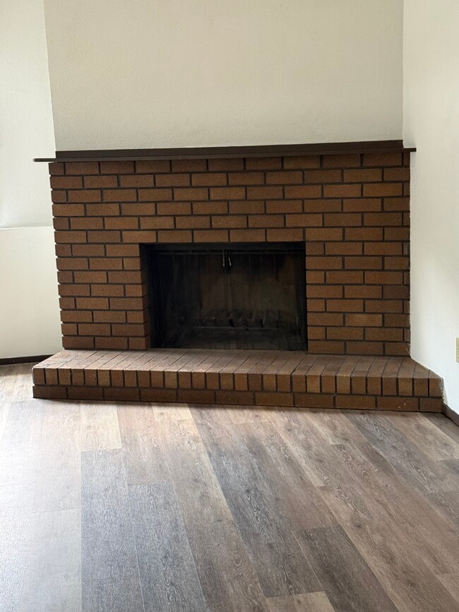 Photo - 1301 3rd St SE Unit Residential Quiet Apartment