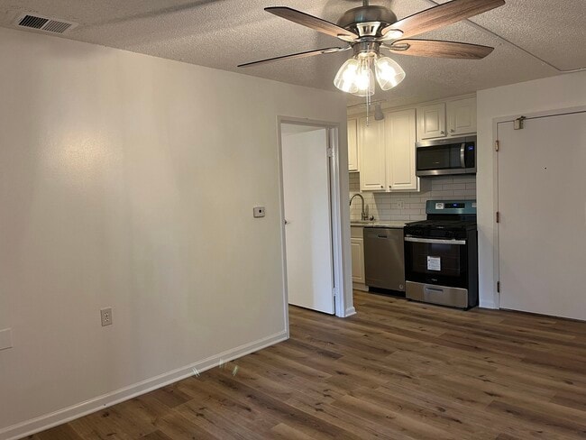 Photo - 1750 N Marywood Ave Unidad 109