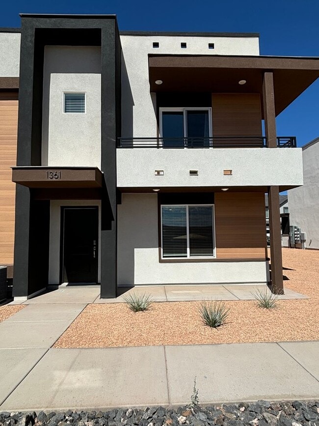 Building Photo - Long Valley Trails Unit