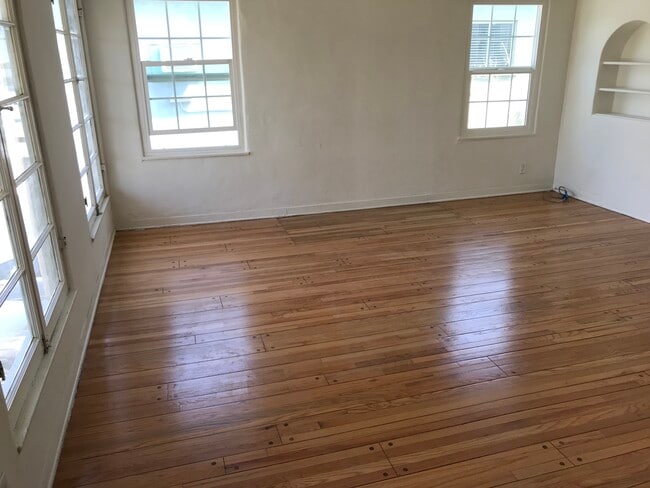 Photo - 8366 Blackburn Ave Unit 8366 Blackburn Ave #3