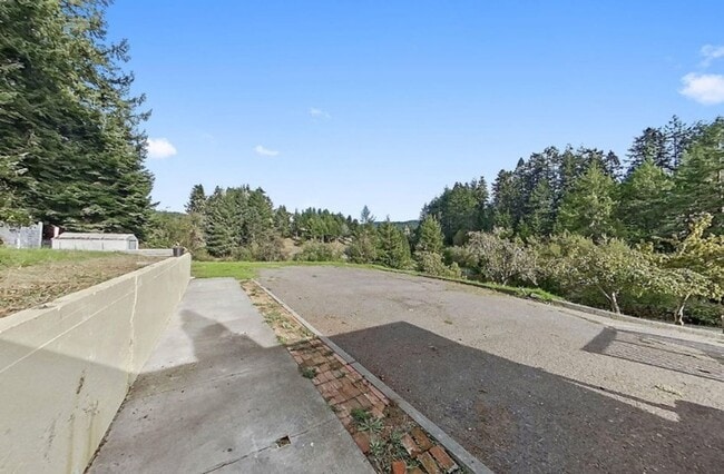 Photo - Spacious 4-Bedroom Home with Stunning Hilltop Views in Fortuna, CA