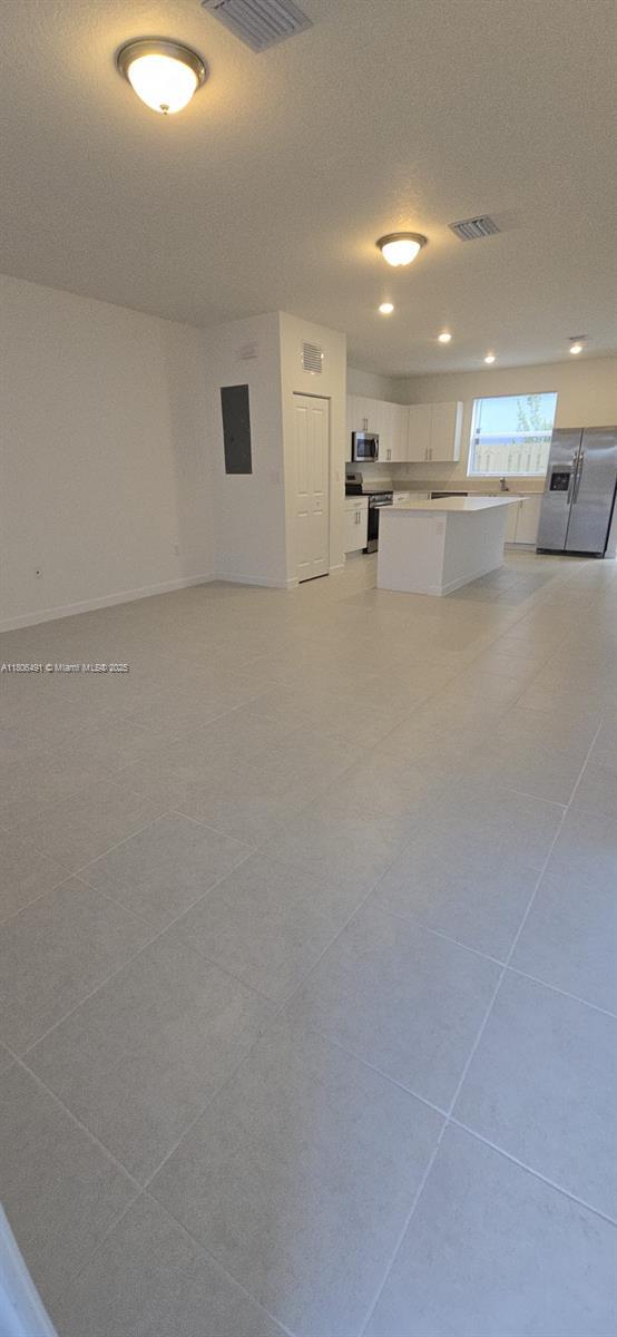 Photo - 102 NW 11th Ct