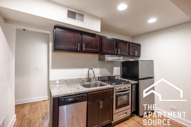 Photo - 4038 N Ashland Ave