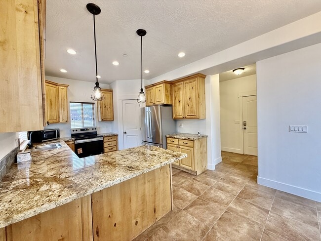 6577 W Valhalla Cir
