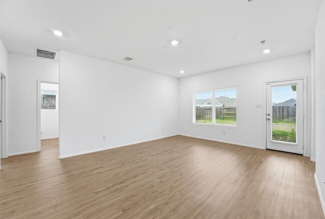 Photo - 14242 Walworth Crk Ct