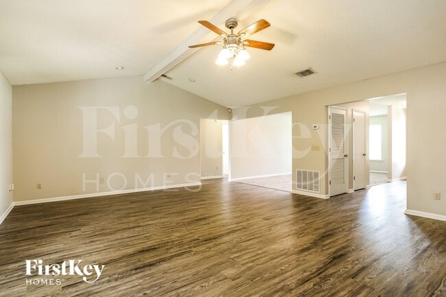 Photo - 10904 Grand Trunk Ln