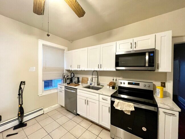 Photo - 19 Sachem St