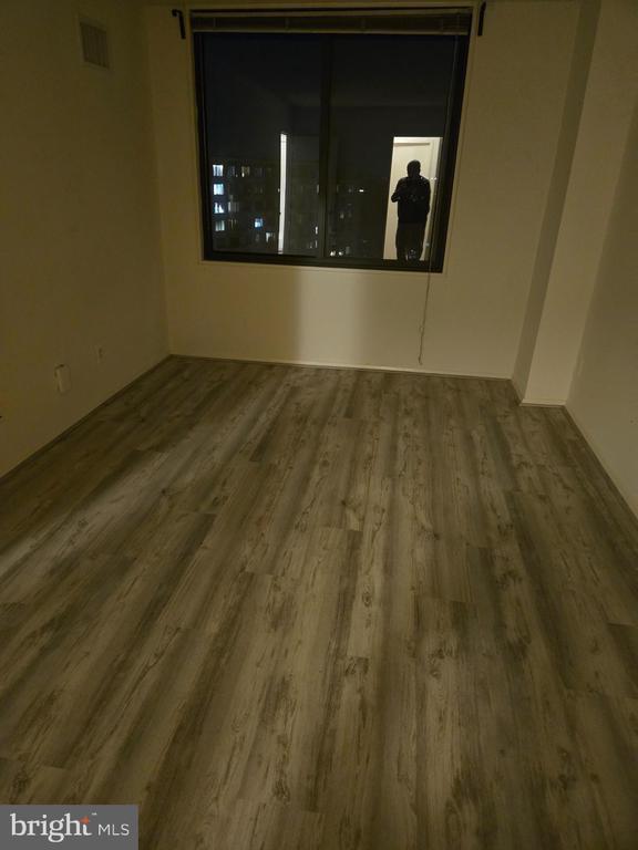 Photo - 5225 Pooks Hill Rd