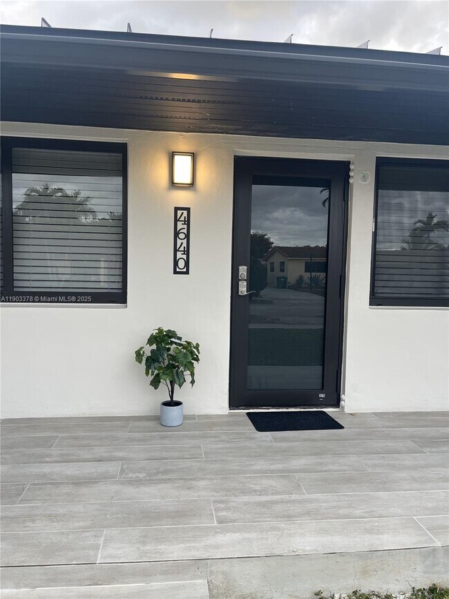 Photo - 4640 SW 94th Ct