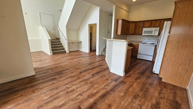 Photo - Bright and Open Condo