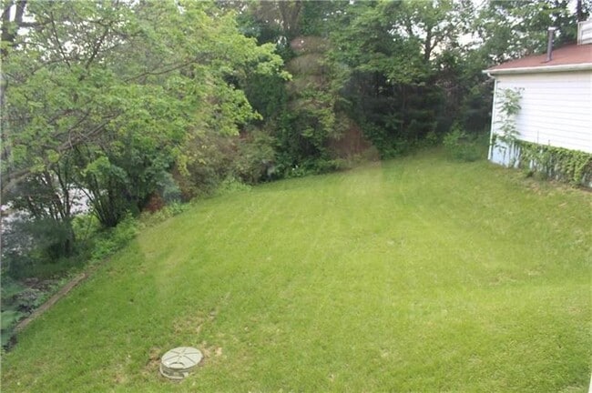 Photo - 995 Brodhead Rd