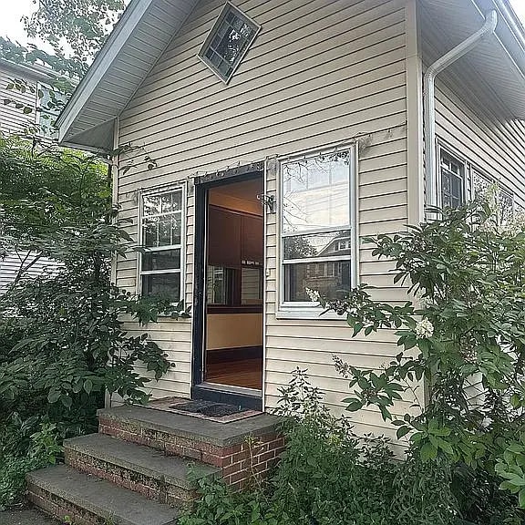 Building Photo - 29 Oval Rd Rental