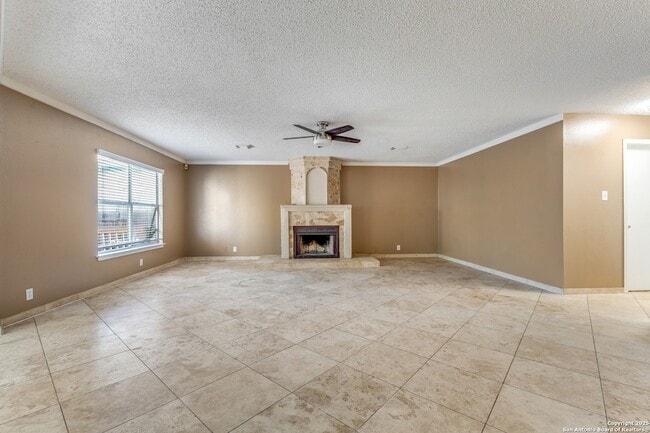 Photo - 9631 Hillside Trail