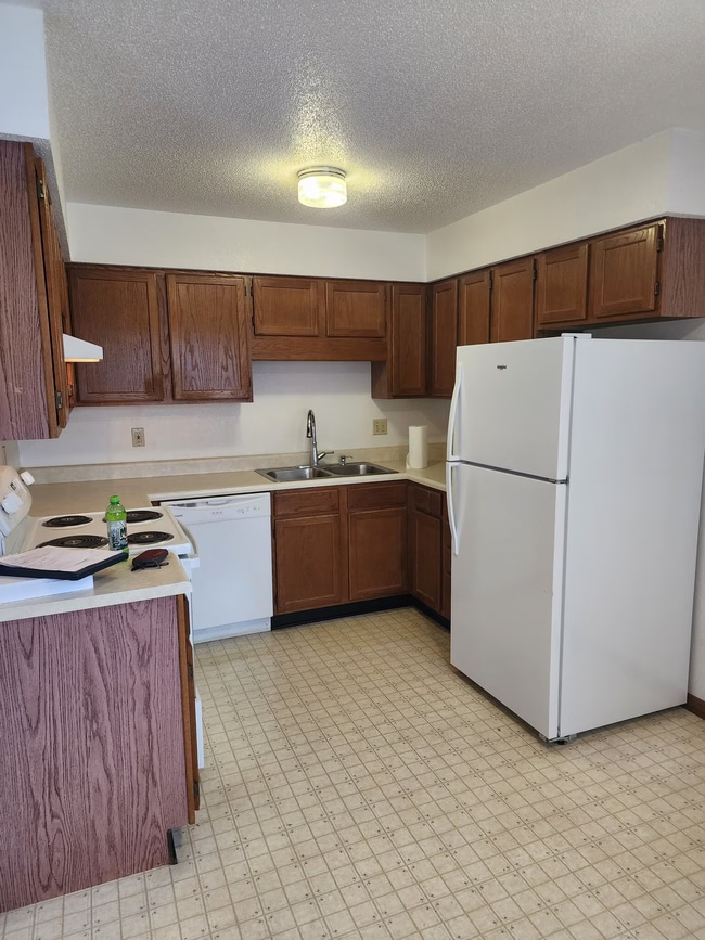 Photo - 1490 Tower Dr Unit #2