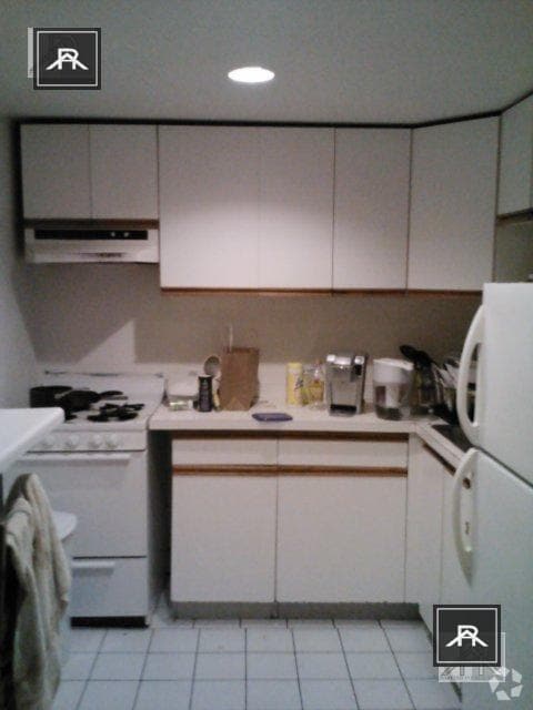 Building Photo - 4 bedroom in Allston MA 02134 Unit 2 Rental
