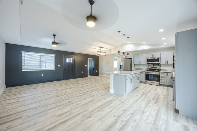 Photo - New modern studio with one bath