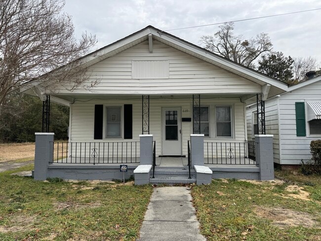 Building Photo - 609 Marstellar St