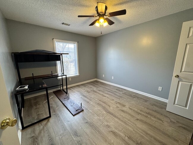 Photo - 2029 Caton Dr