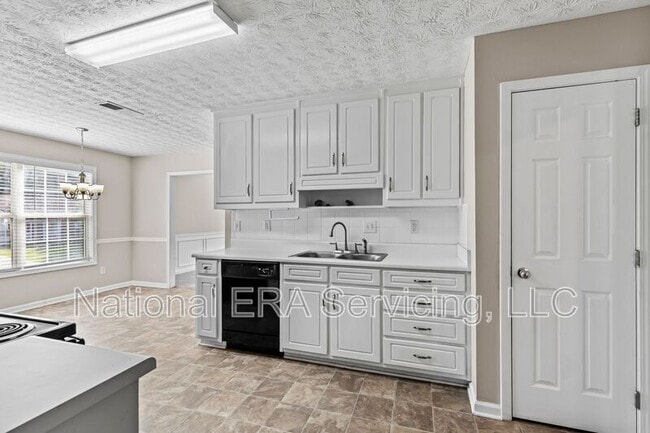 Photo - 185 Vintage Dr