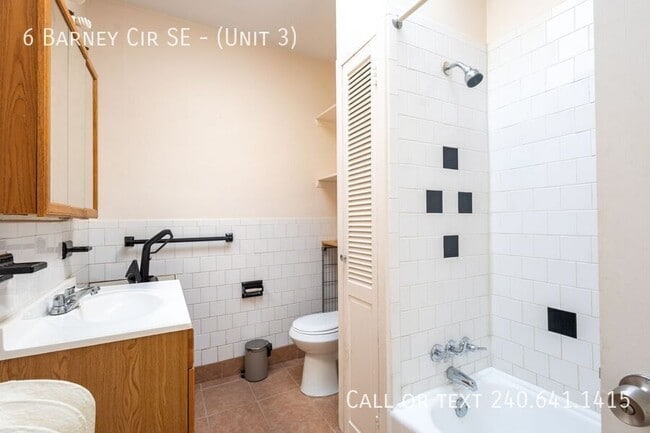 Photo - 6 Barney Cir SE Unit ( 3)