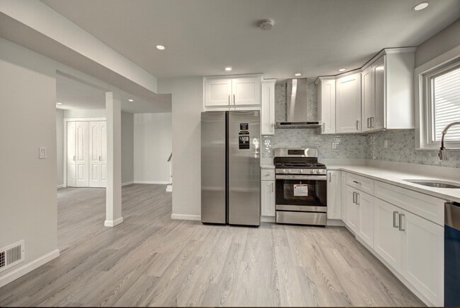 Photo - 450 Jefferson Ave