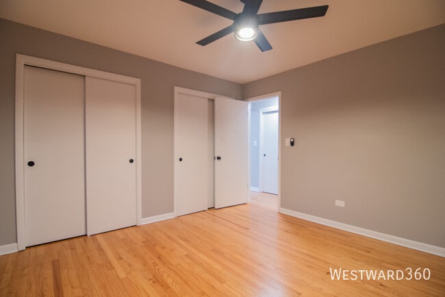 Photo - 3249 N Keeler-2W Unit 2W