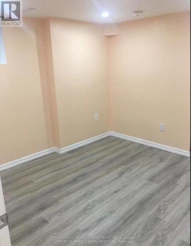 Photo - 5951 Mersey St