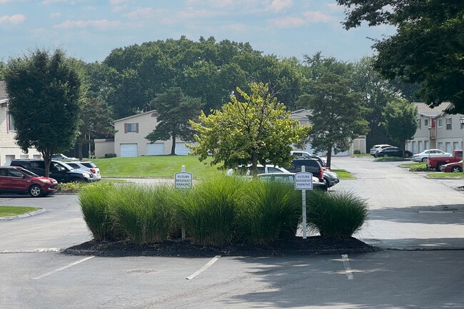 Sunbury Square Apartments