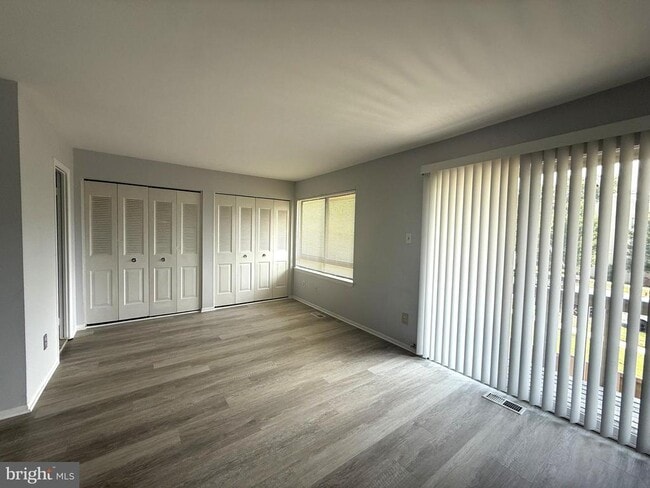 Building Photo - 18451 Stone Hollow Dr Rental