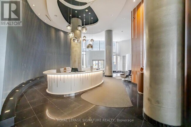 Photo - 38 Dan Leckie Way Unité 605