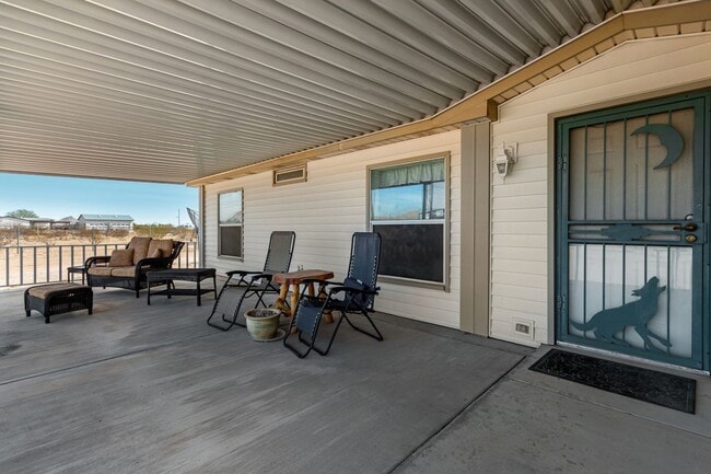 Photo - 16697 W Hopi Dr