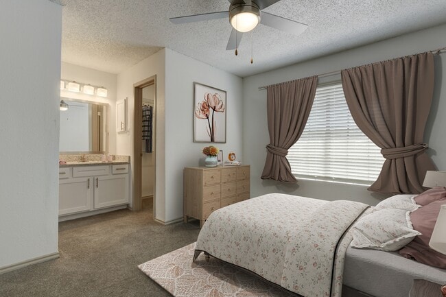 Photo - Seraphina Castle Hills