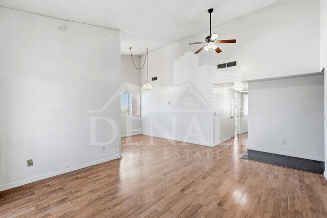 Photo - 808 S Langley Ave Unidad 201