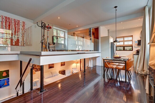 Photo - 7142 Rue Saint-Urbain