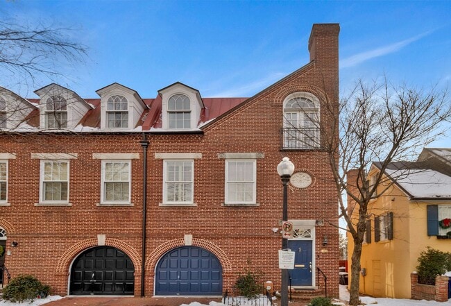 Photo - 3230 Volta Pl NW