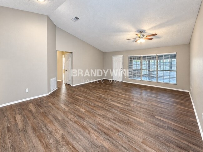 2616 Harvest Moon Dr