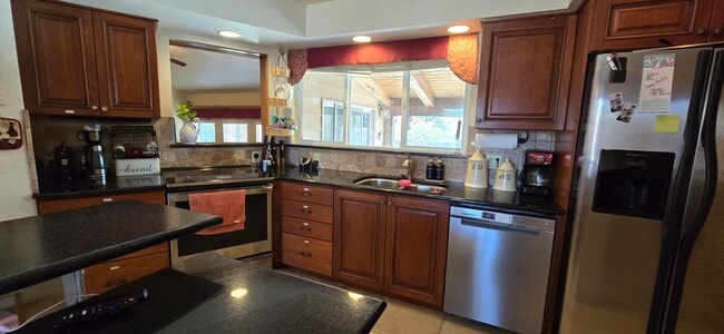 Photo - Charming Country Living Home with Modern Amenities!