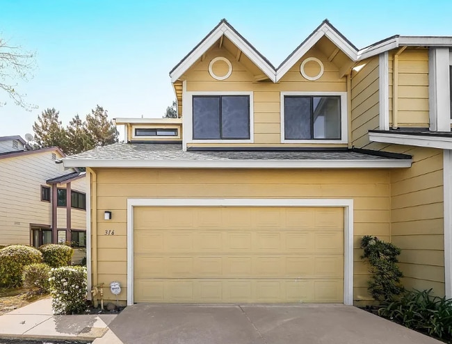 Photo - 316 Del Monte Way