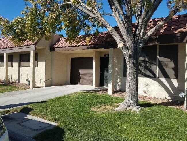 Building Photo - 2 BEDROOM 2 BATH HOME READY FOR MOVE IN!