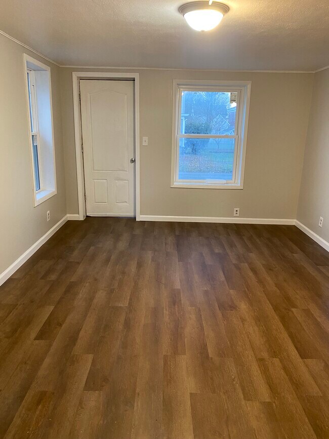 6 Westmoreland St Apartments Unit 1 Whitesboro, NY