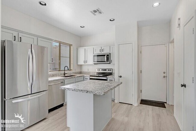 Photo - Stunning 3Bdm 2.5Ba Home in Prime North Phoenix Location!