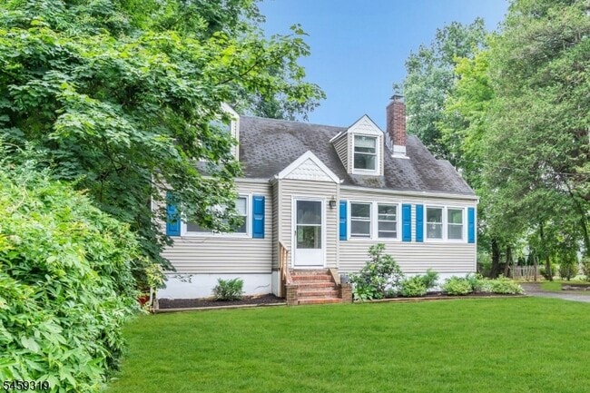 106 Mountain Ave