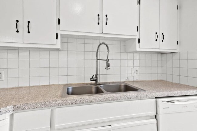 Photo - Park Ridge Apartments