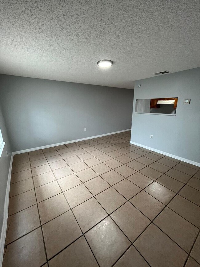 Photo - 841-845 Texas Avenue Triplex Unit 843 Texas Avenue