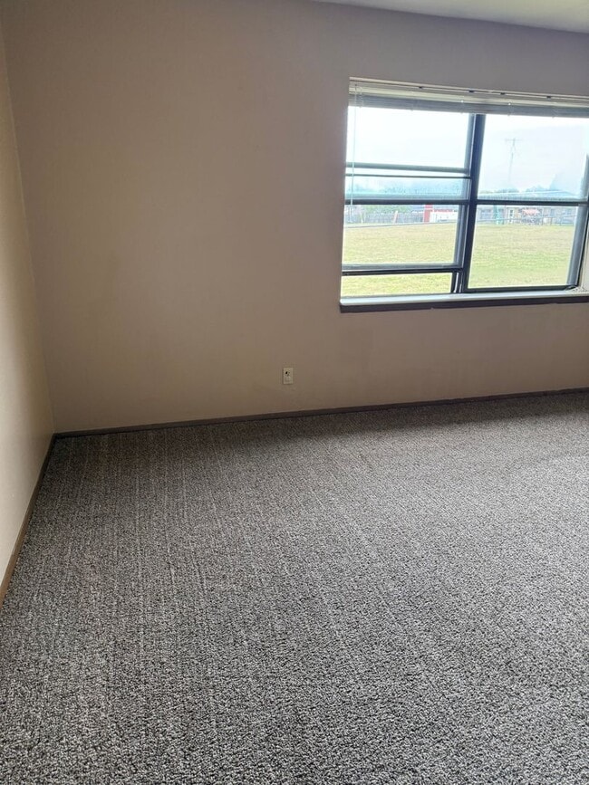 Photo - 2 BR Ponca City Ok Unidad 408