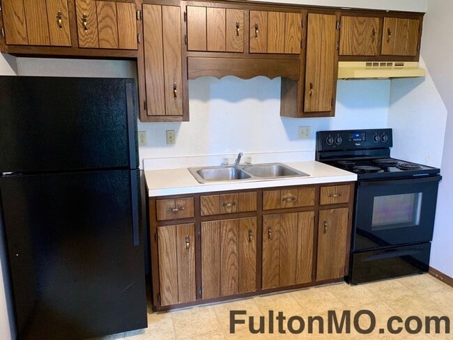 Building Photo - 539 Collier Ln Unit 539 Collier Lane