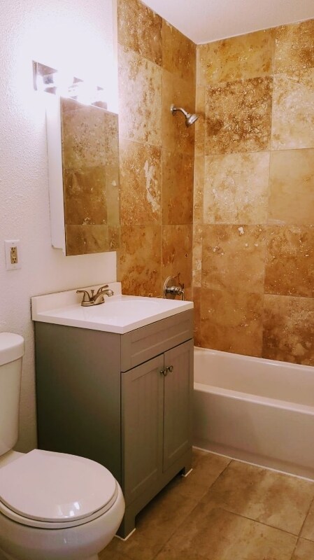 Photo - 5112 Pebble Beach Blvd Unidad A