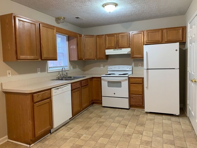 Photo - 448 Three Creeks Ct Unit A