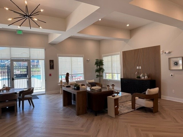 Salón de la casa club - Silver Station Apartment Homes